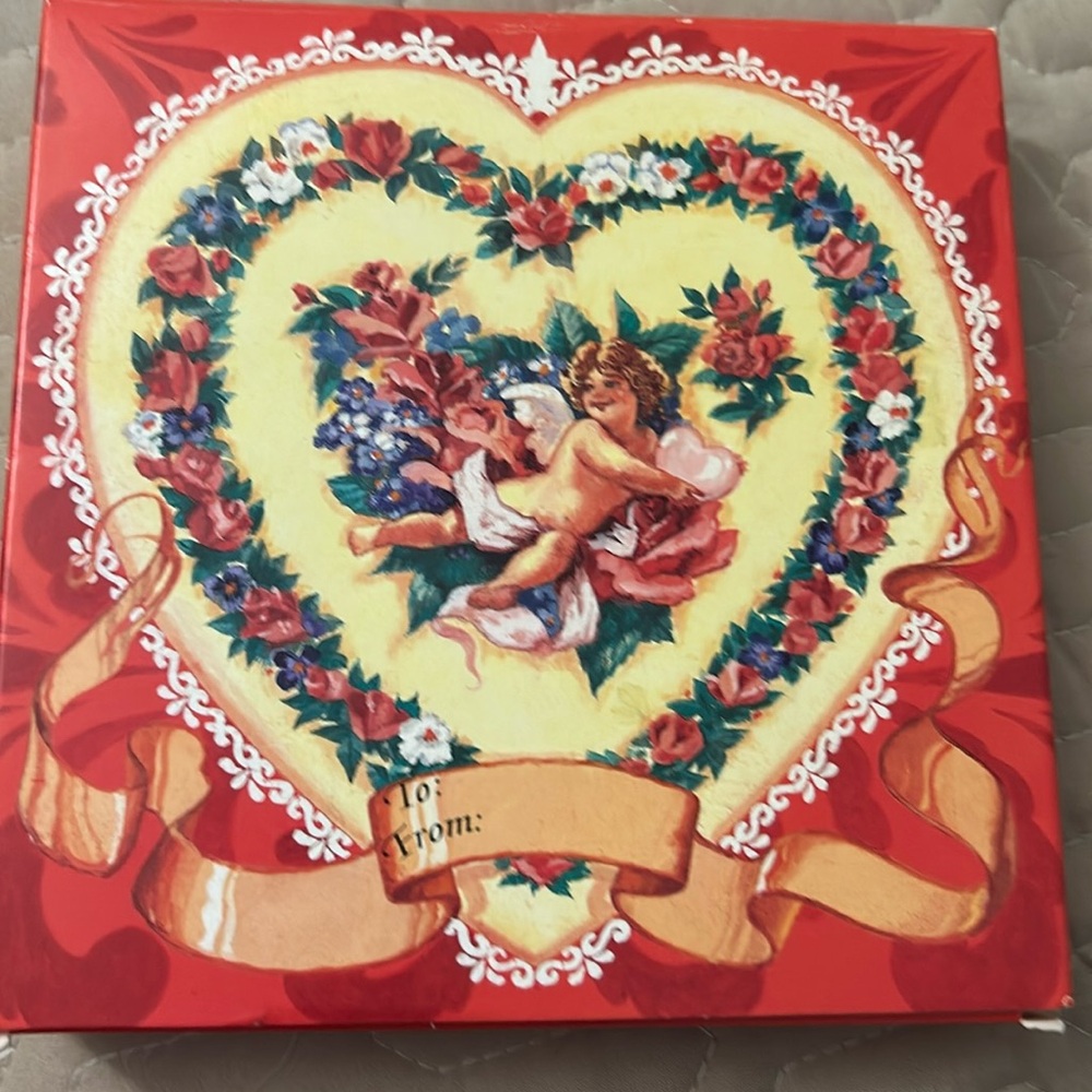 VENTING AVON HEARTS FOR YOU SOAP SET*5 SOAPS EACH NET WT. .75 OZ/21 g*NIB*RARE*